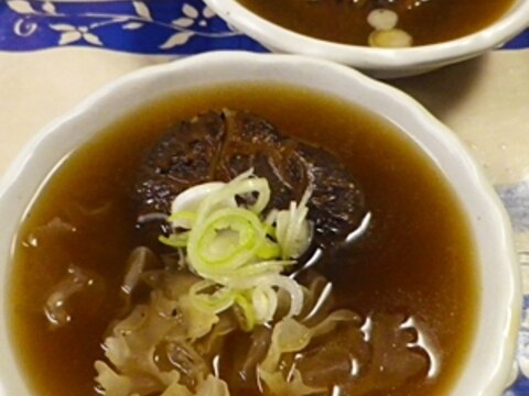 乾燥椎茸白きくらげスープ